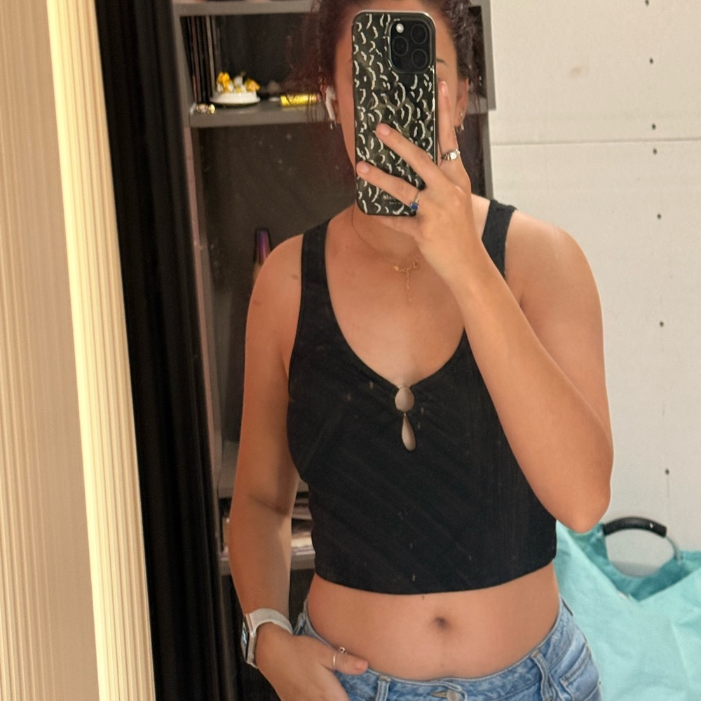 Aeropostale Black Keyhole Tank Top